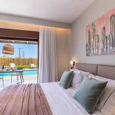 Maira Azalea By Willa Katastárion