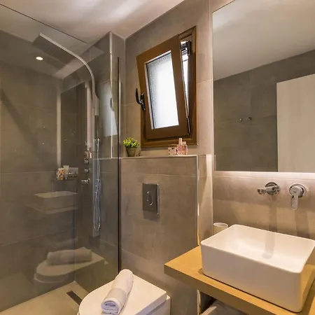 Willa Maira Azalea By