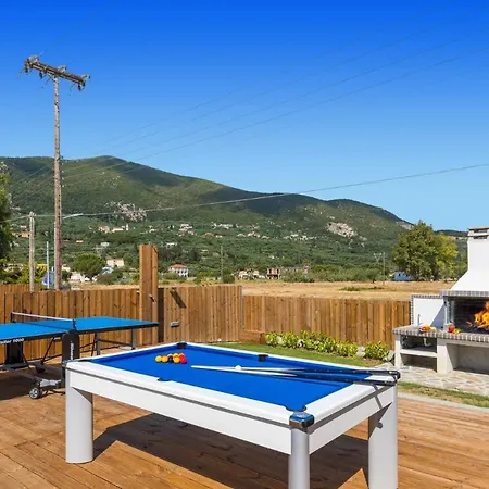 Willa Maira Azalea By *